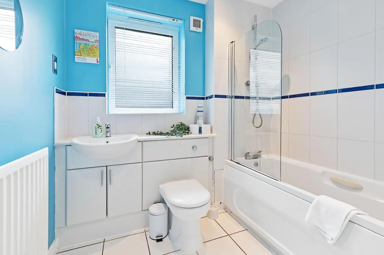 Brighton'S Best Big House - By My Getaways 아파트